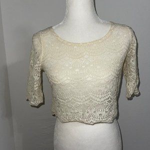 Lace Cream Crop Top